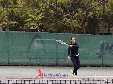Lop day tennis cho nguoi nuoc ngoai GS40 1