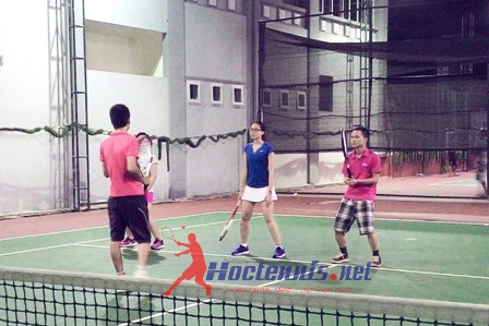 Lop tennis co ban Le Trong Tan